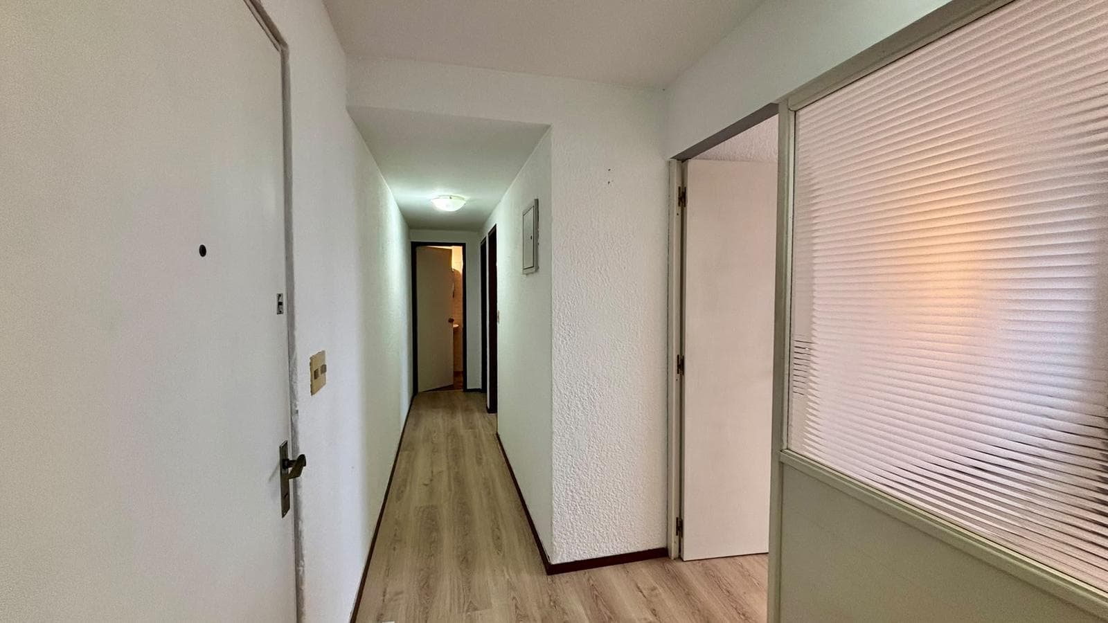 Unfurnished 2-bedroom apartment. Downtown Maldonado
