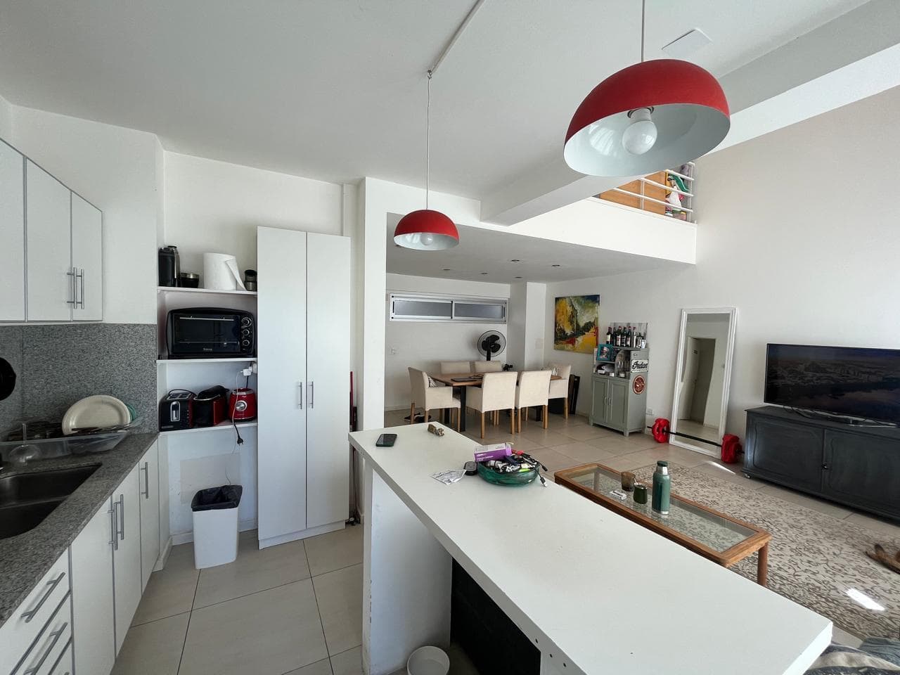 Apartment in Central Béccar, 2 rooms, with a balcony and barbecue, various amenities