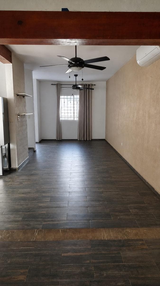 CASA EN RENTA JARDINES DEL SUR 1 AV 135 CANCUN ZONA SUR