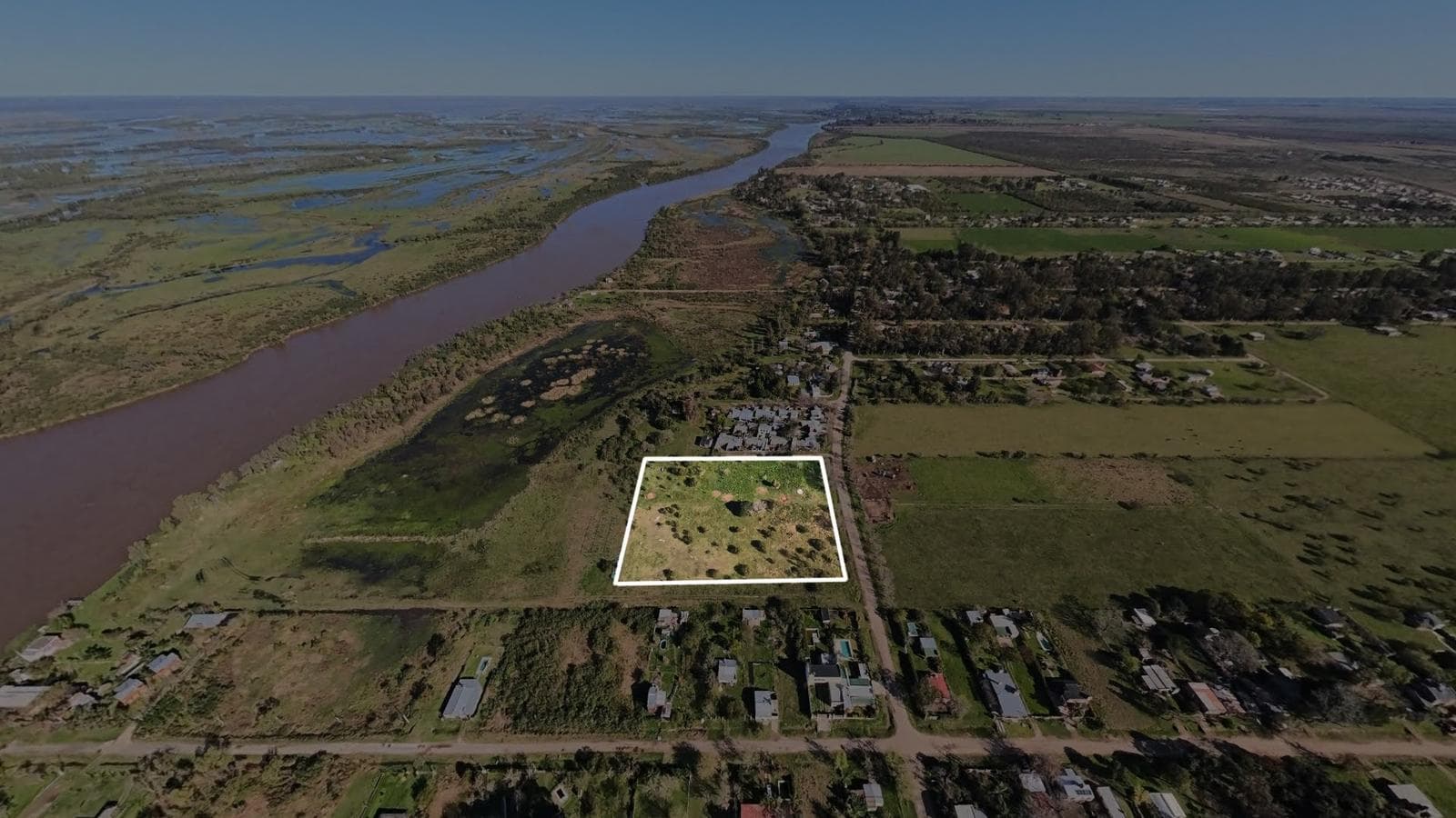 Great Opportunity! 16,915 m² lot. Las Delicias neighborhood, Sauce Viejo