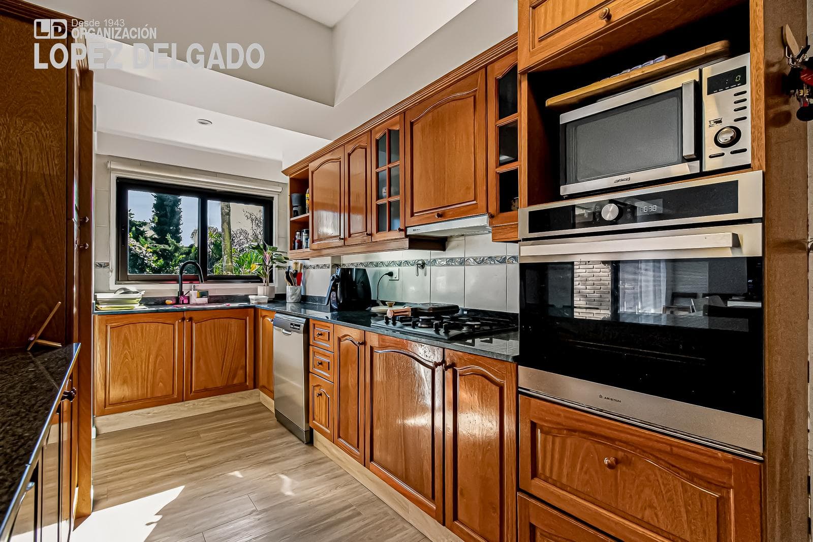 Exclusive 5-Bedroom Apartment with Service Quarter, 5 Parking Spaces, and a Pool | Iconic Building in Villa Devoto