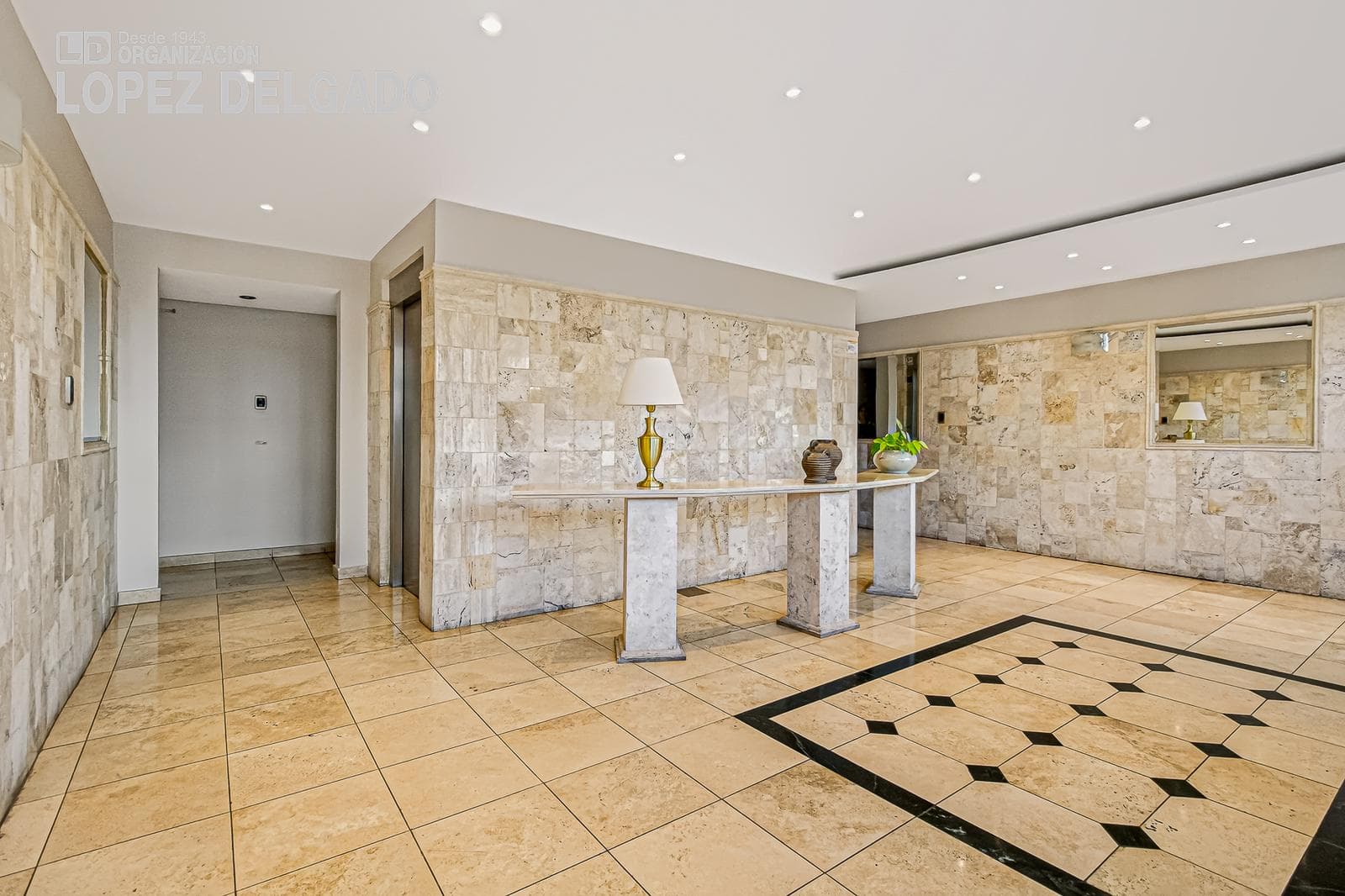 Exclusive 5-Bedroom Apartment with Service Quarter, 5 Parking Spaces, and a Pool | Iconic Building in Villa Devoto