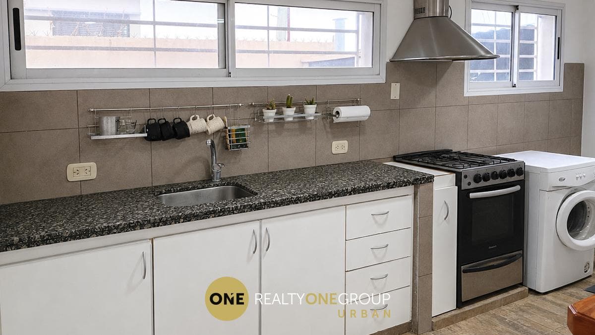 House - For Sale - 2 Stories - 2 Bedrooms - Garage - Yard - Los Hornos