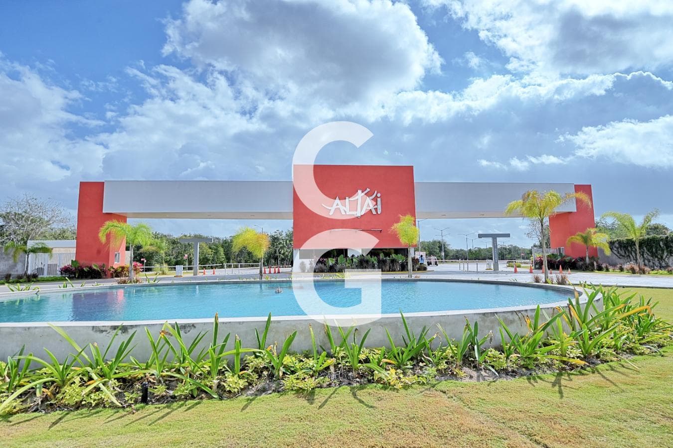 Land for Sale in Cancún in the Vía Cumbres Residential Complex, Next to the Green Area
