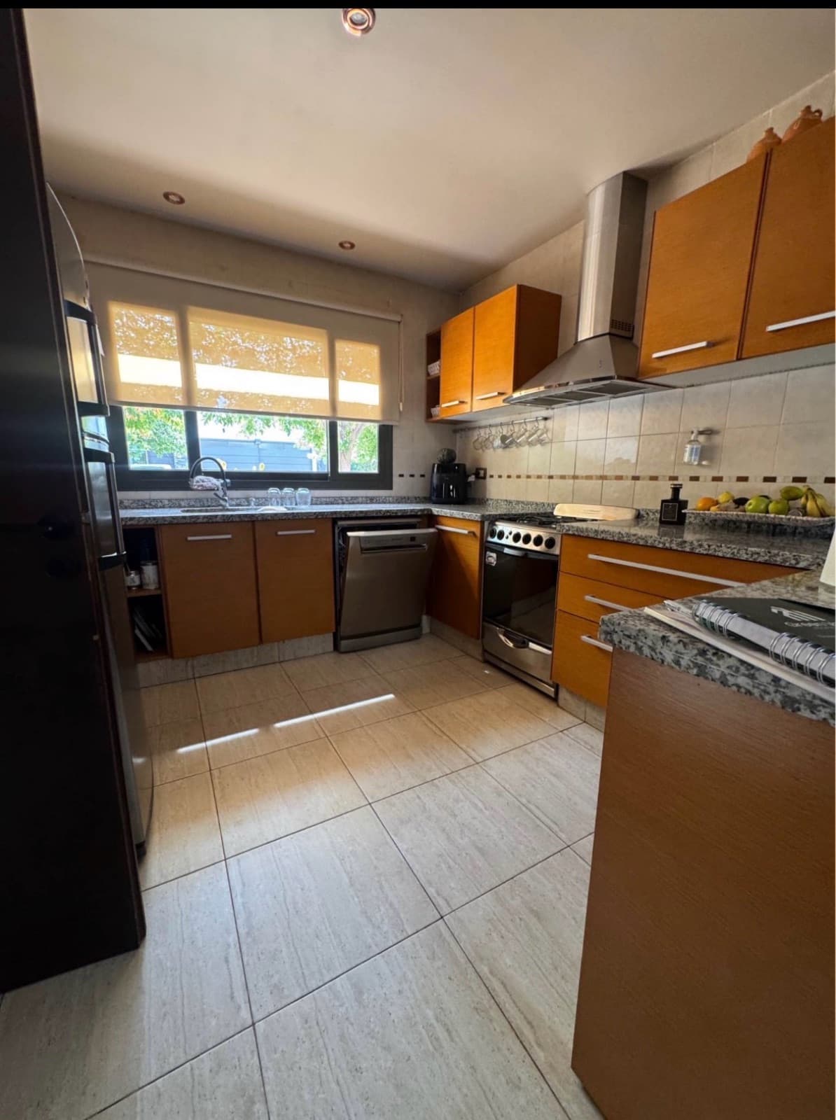 House - Luzuriaga