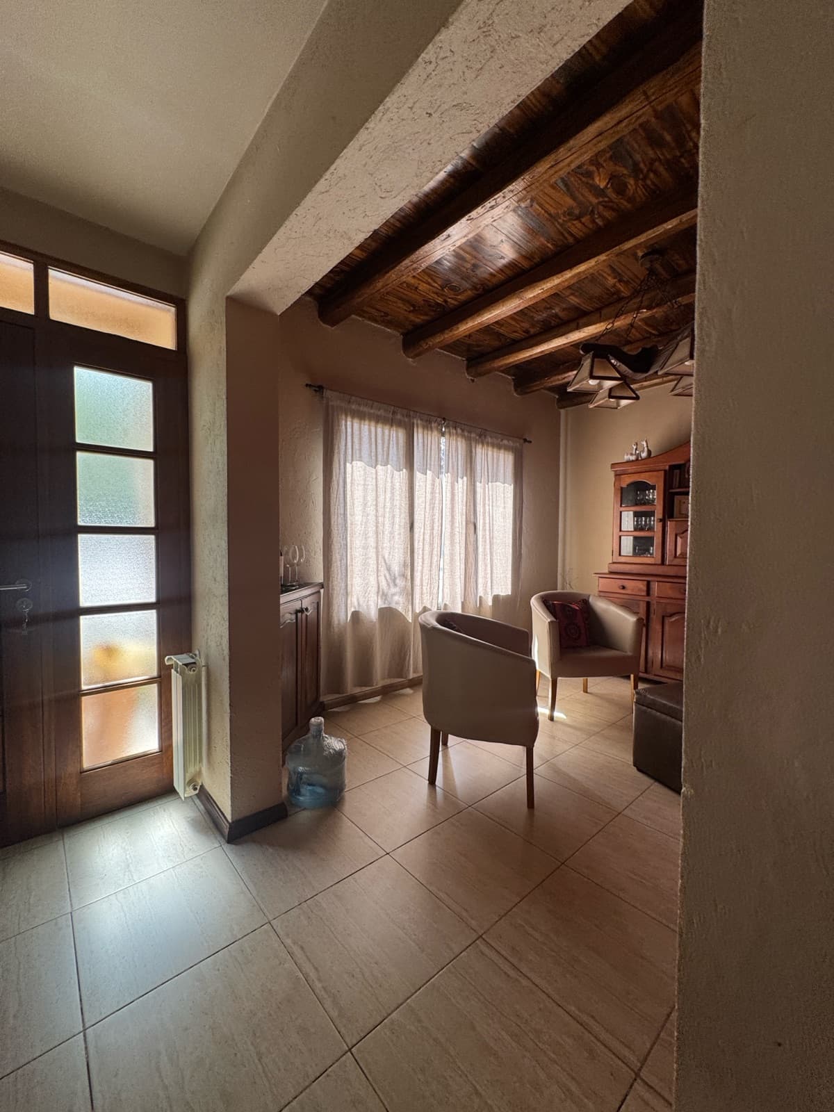House - Luzuriaga