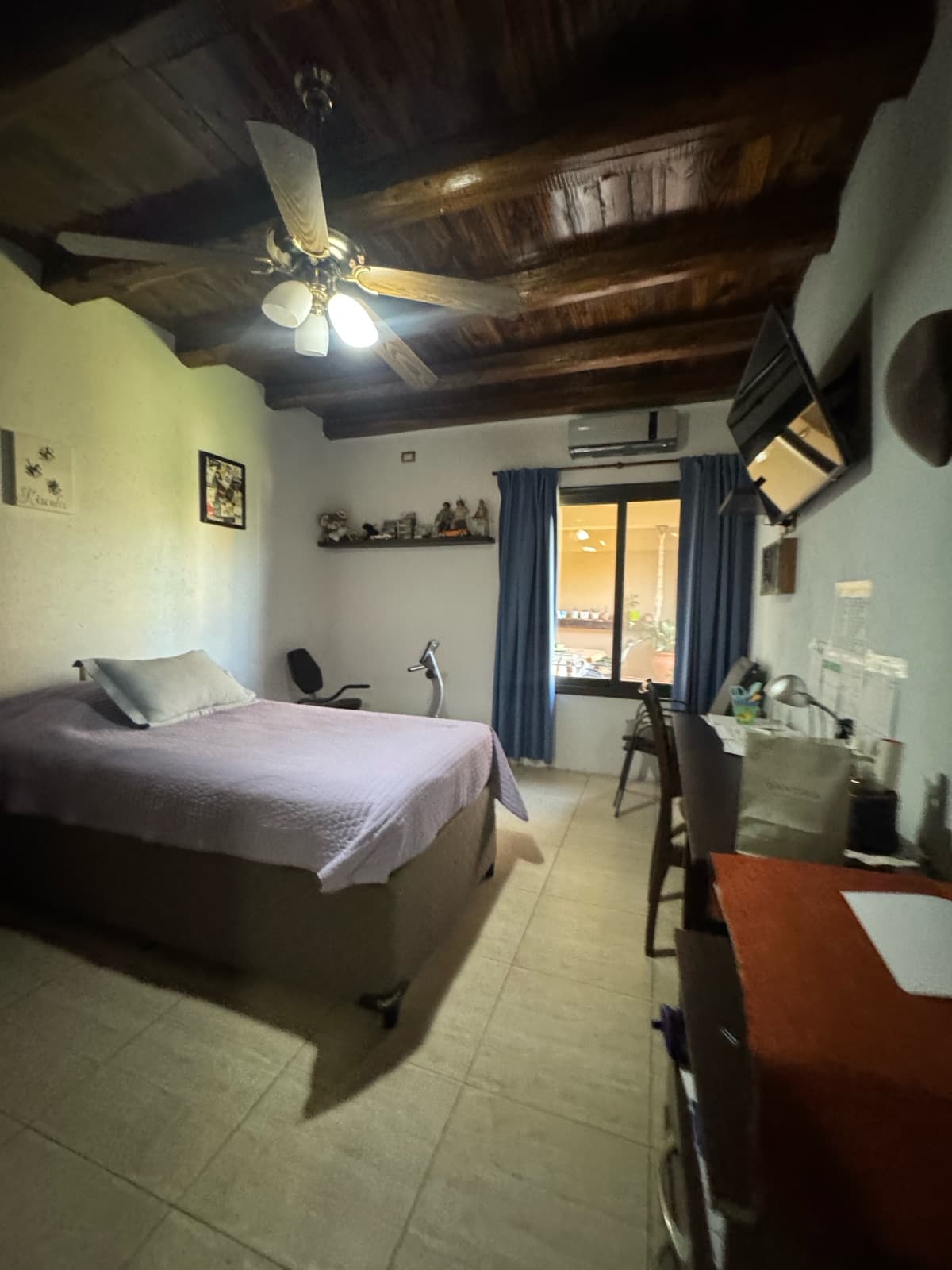 House - Luzuriaga