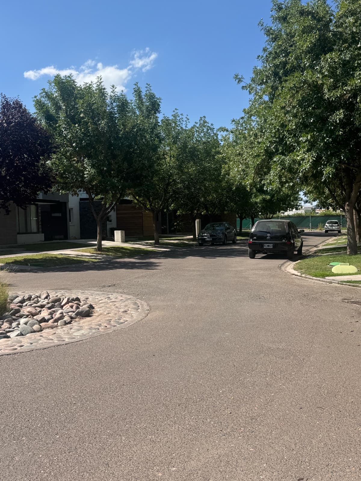 House - Luzuriaga