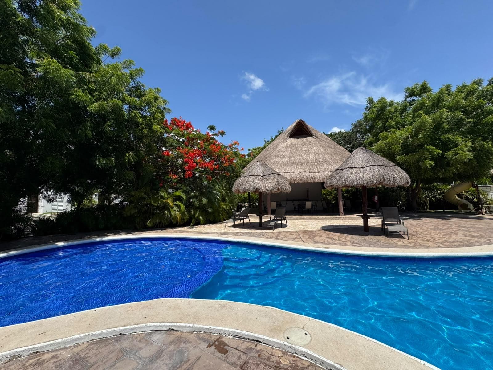 Fully furnished 3-bedroom house in the Bali I residential complex