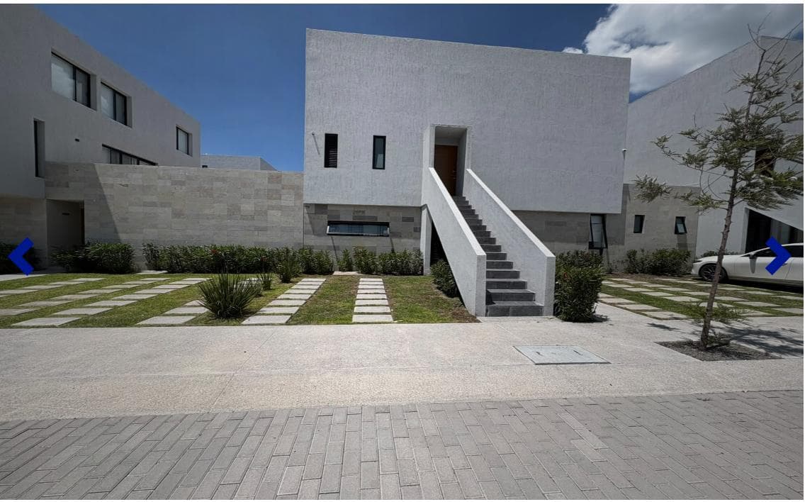 Casa en Fraccionamiento Cumbres del Lago