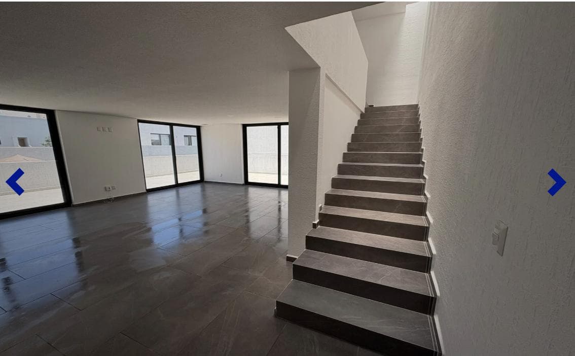 Casa en Fraccionamiento Cumbres del Lago