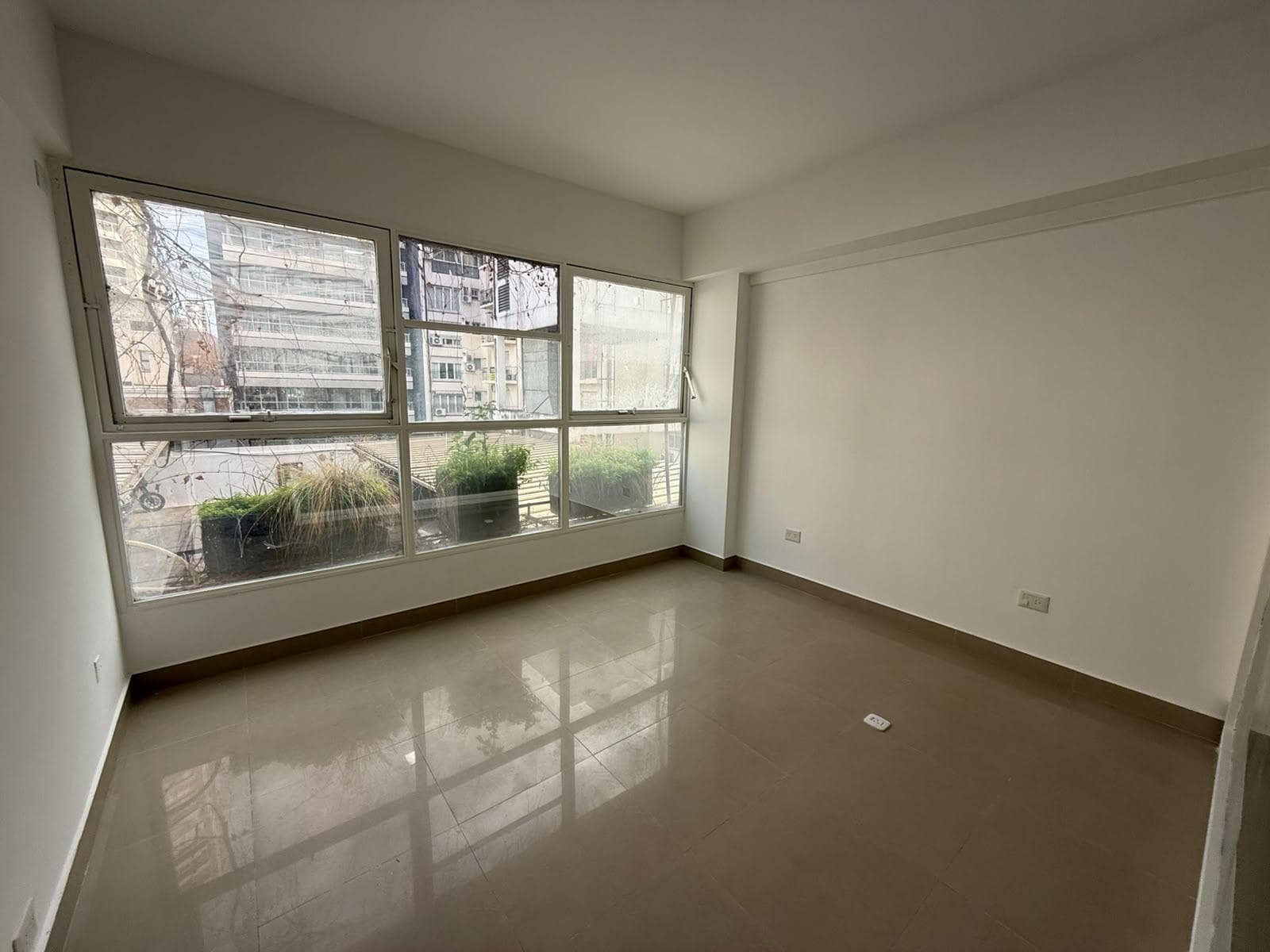 ONE-ROOM OFFICE OR PRACTICE FOR SALE WITH GARAGE IN BELGRANO
