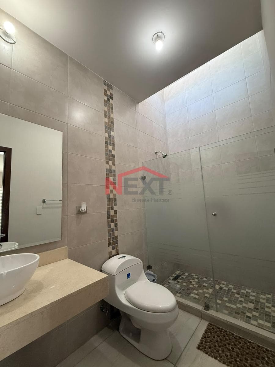 House for Sale in LOMAS DEL VALLE, Section 2, 1st Floor, Semi-Smart Home, with Solar Panels
