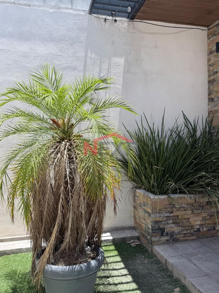 House for Sale in LOMAS DEL VALLE, Section 2, 1st Floor, Semi-Smart Home, with Solar Panels