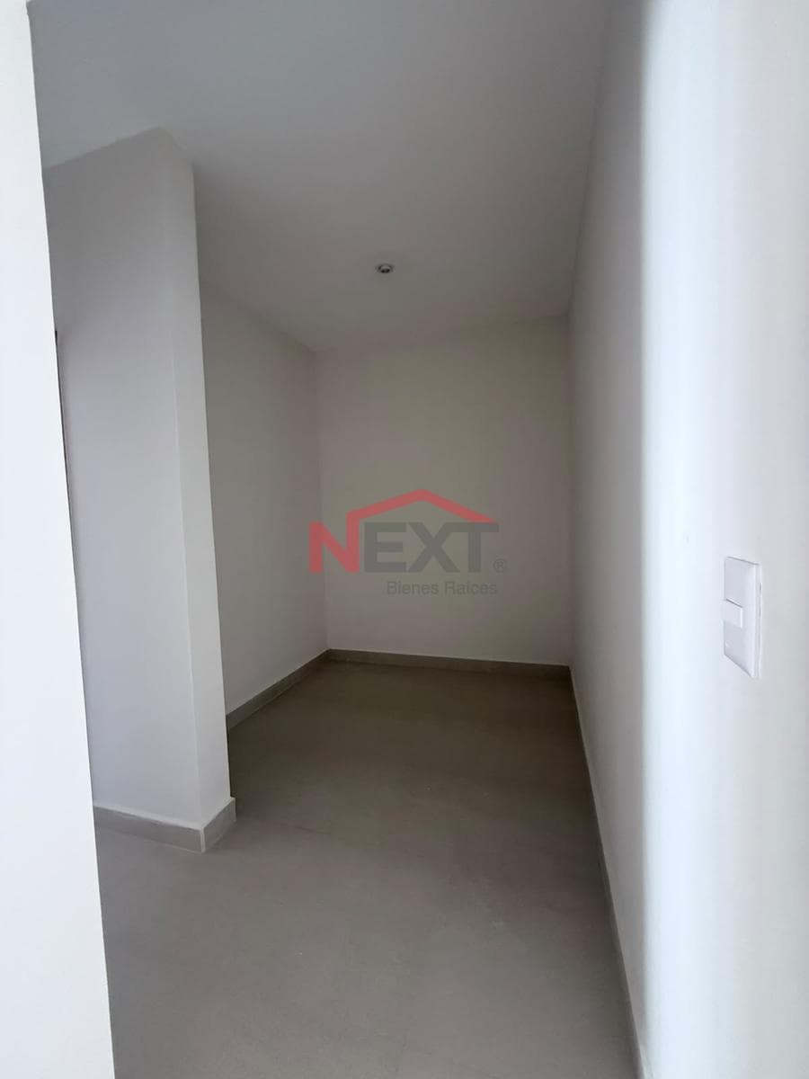 House for Sale in SETERRA Residential Complex, Includes Kitchen and Walk-in Closets