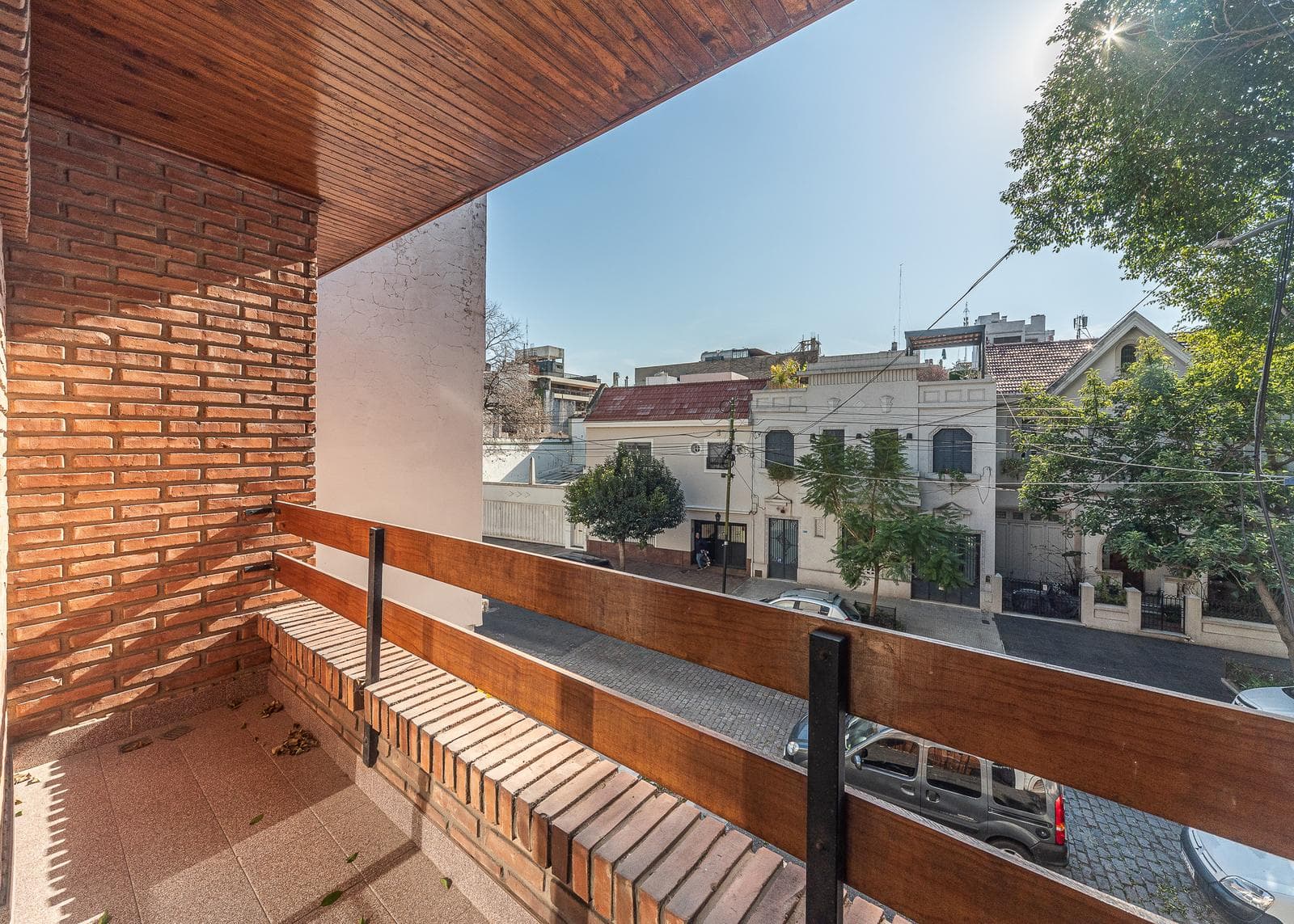 Villa for Sale in Belgrano R | Private Lot, Garden, and Double Garage