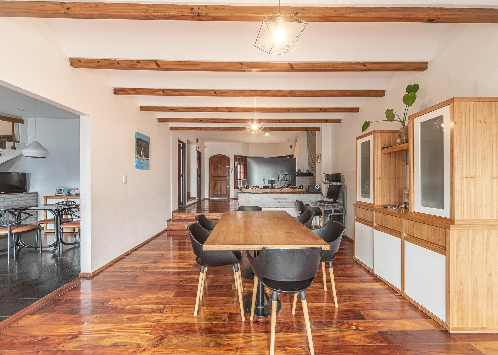 Villa for Sale in Belgrano R | Private Lot, Garden, and Double Garage