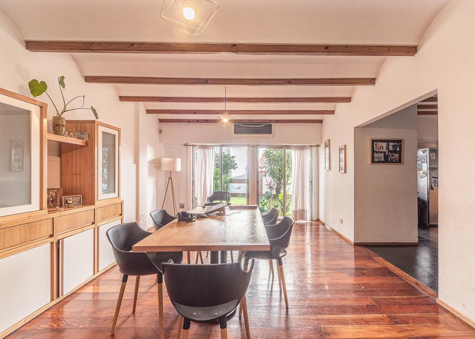 Villa for Sale in Belgrano R | Private Lot, Garden, and Double Garage