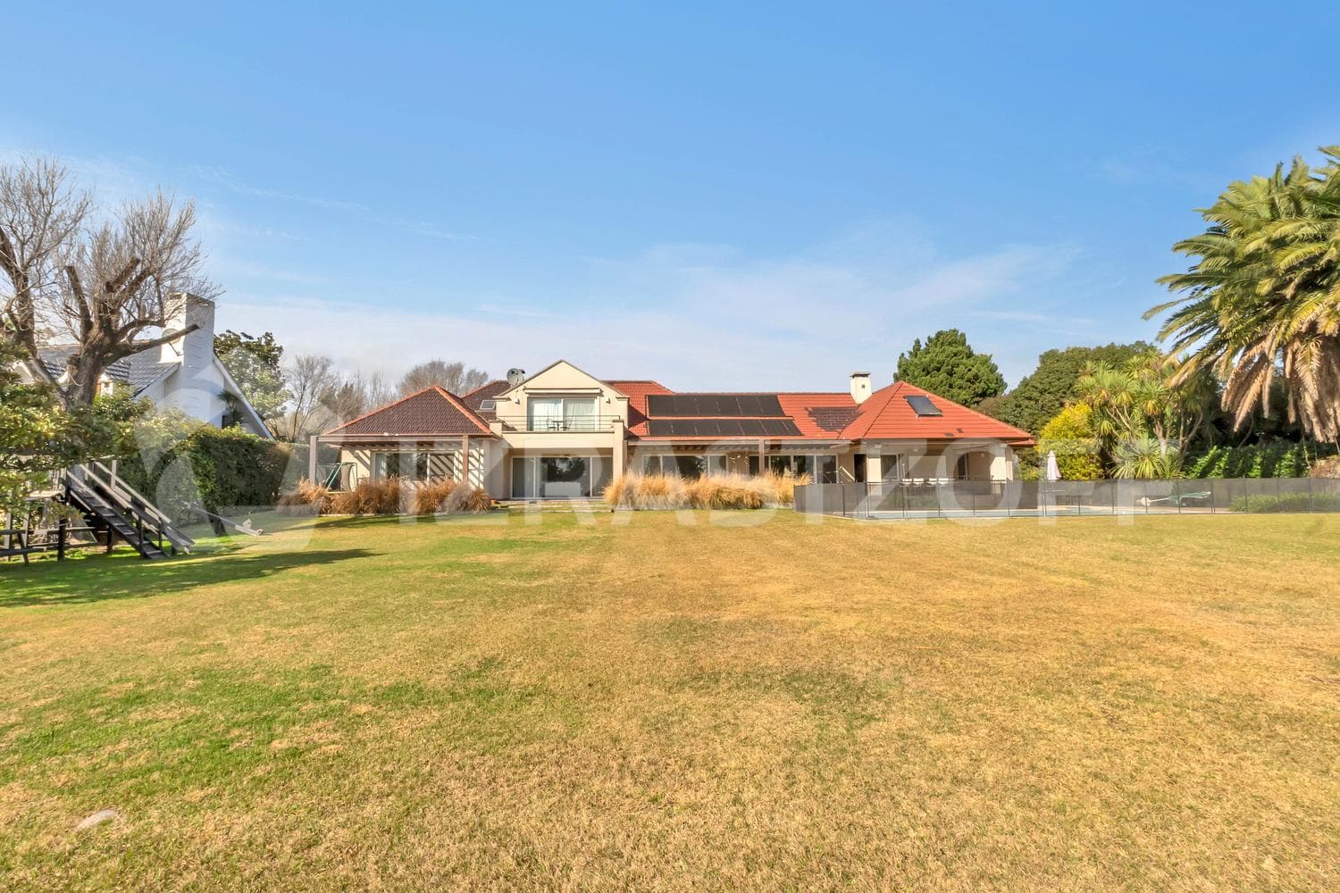 House for sale in Los Lagartos CC with 5 bedrooms and a view of the golf course