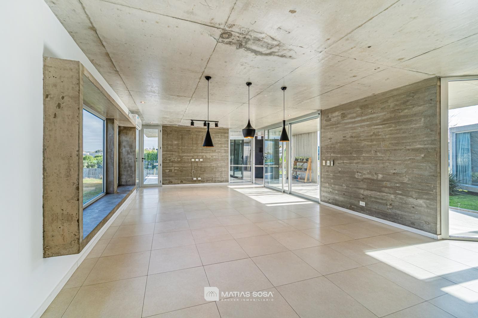 24-Month Lease - 4-Room House - Pool - Arenas del Sur