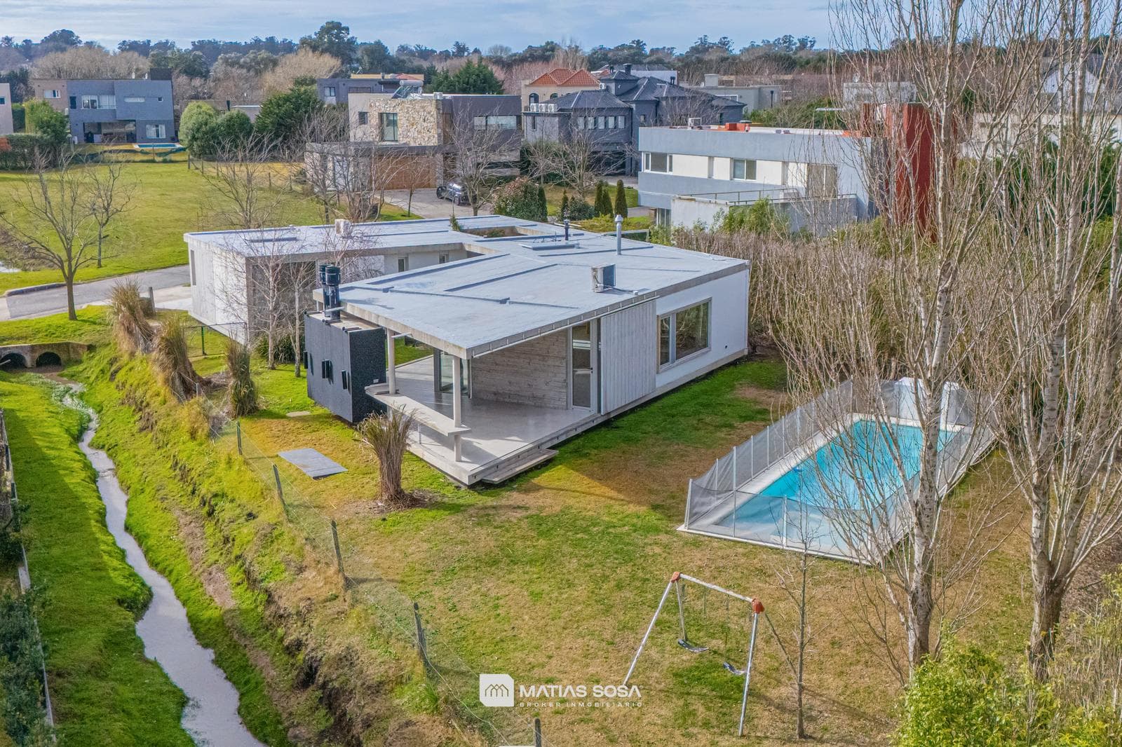 24-Month Lease - 4-Room House - Pool - Arenas del Sur