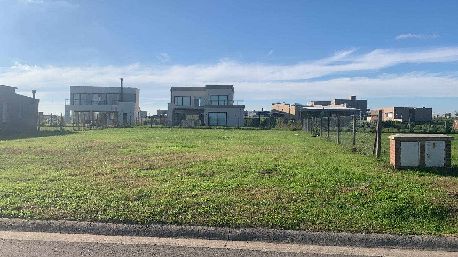 For Sale: 605 m² lot in the San Sebastián neighborhood, Area 13, Escobar