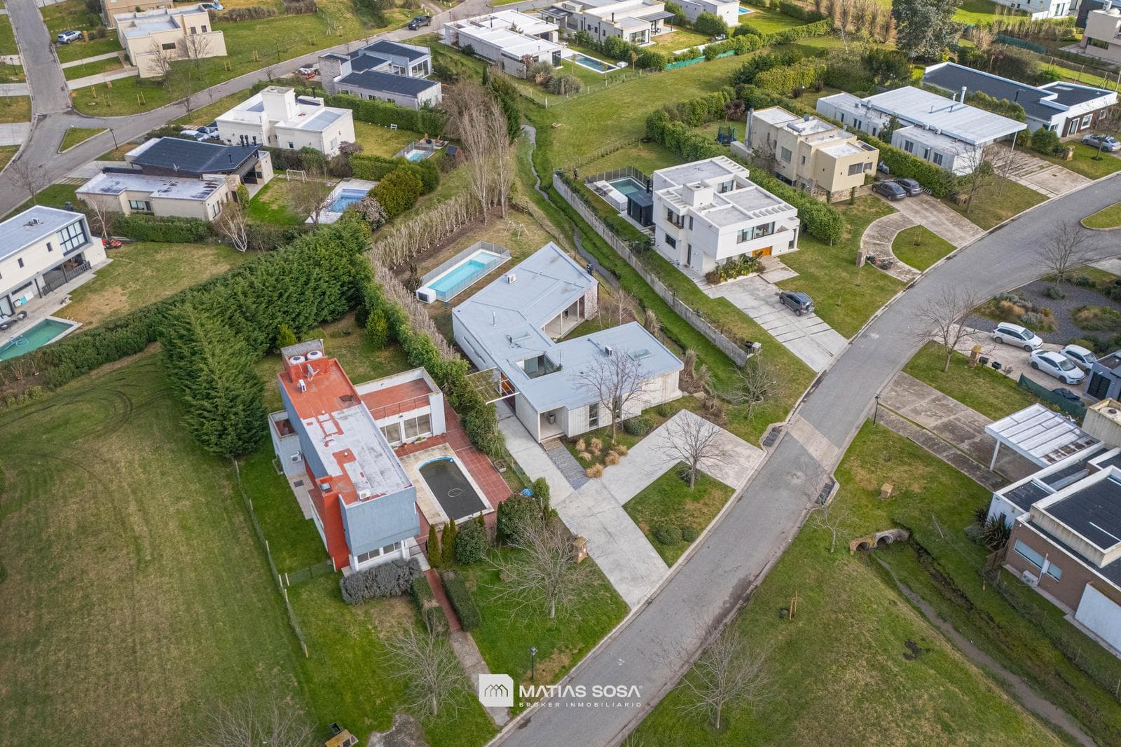 For Sale - 4-Room House - Pool - Arenas del Sur