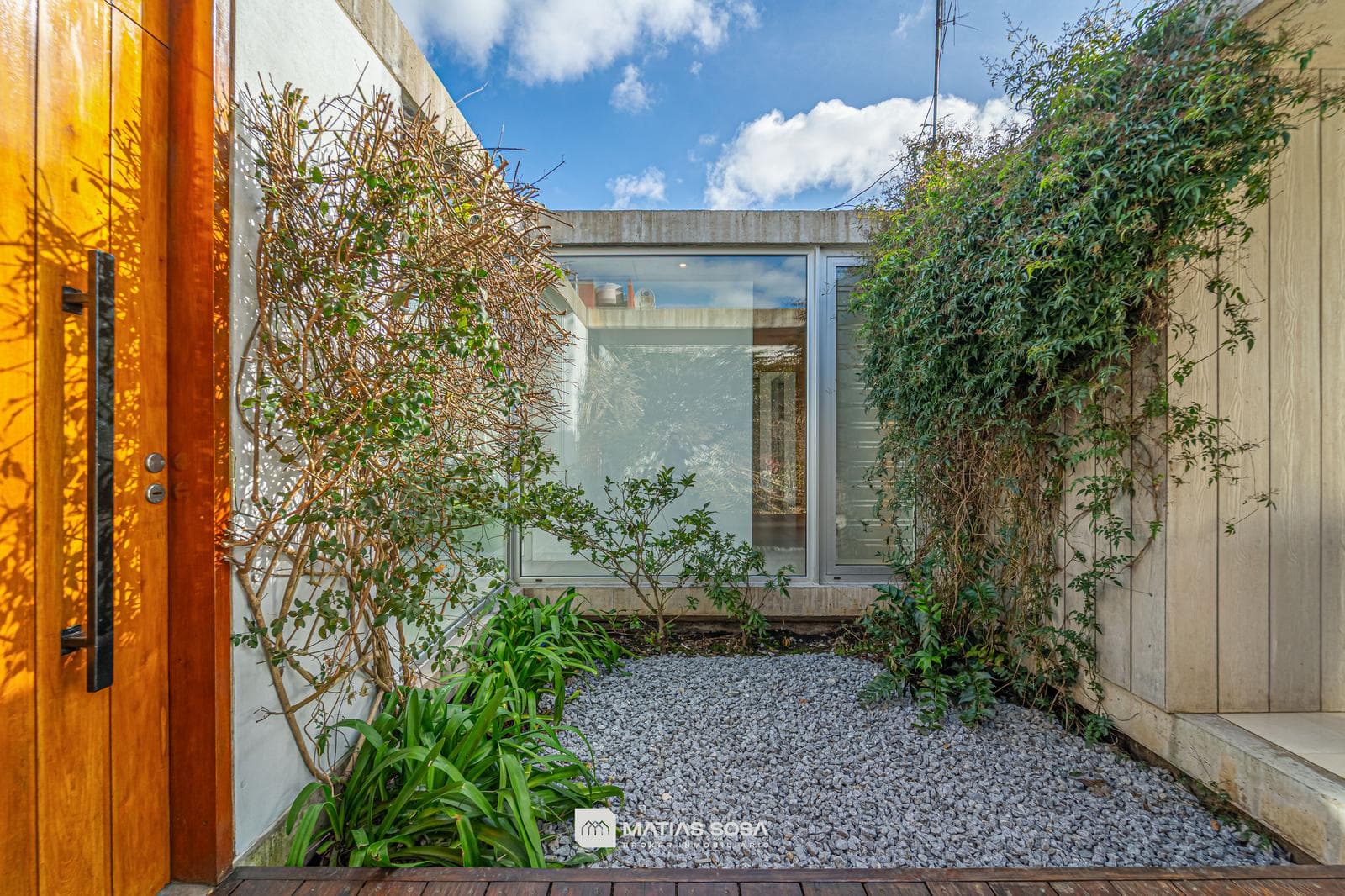 For Sale - 4-Room House - Pool - Arenas del Sur