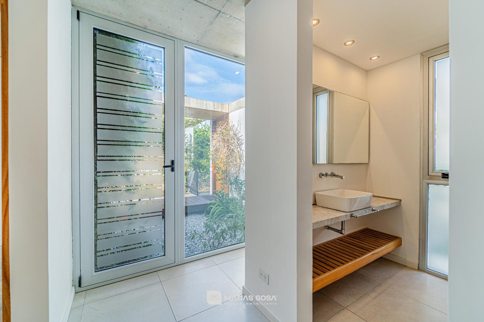 For Sale - 4-Room House - Pool - Arenas del Sur