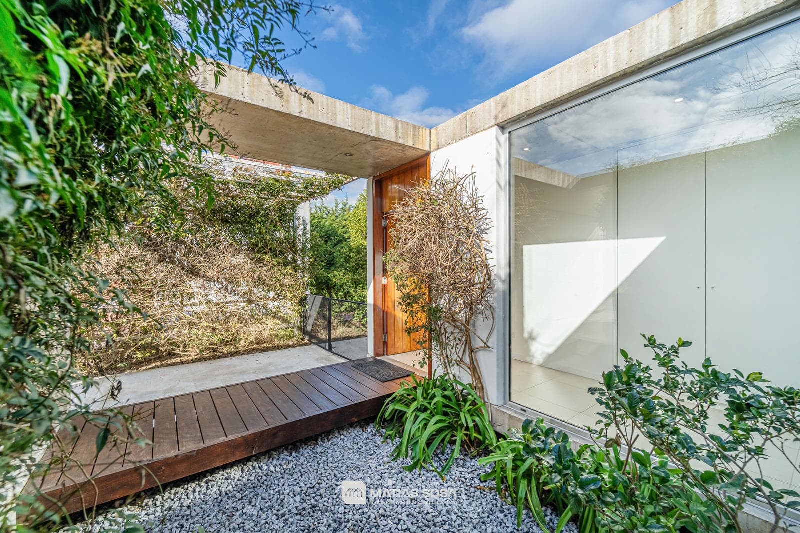 For Sale - 4-Room House - Pool - Arenas del Sur