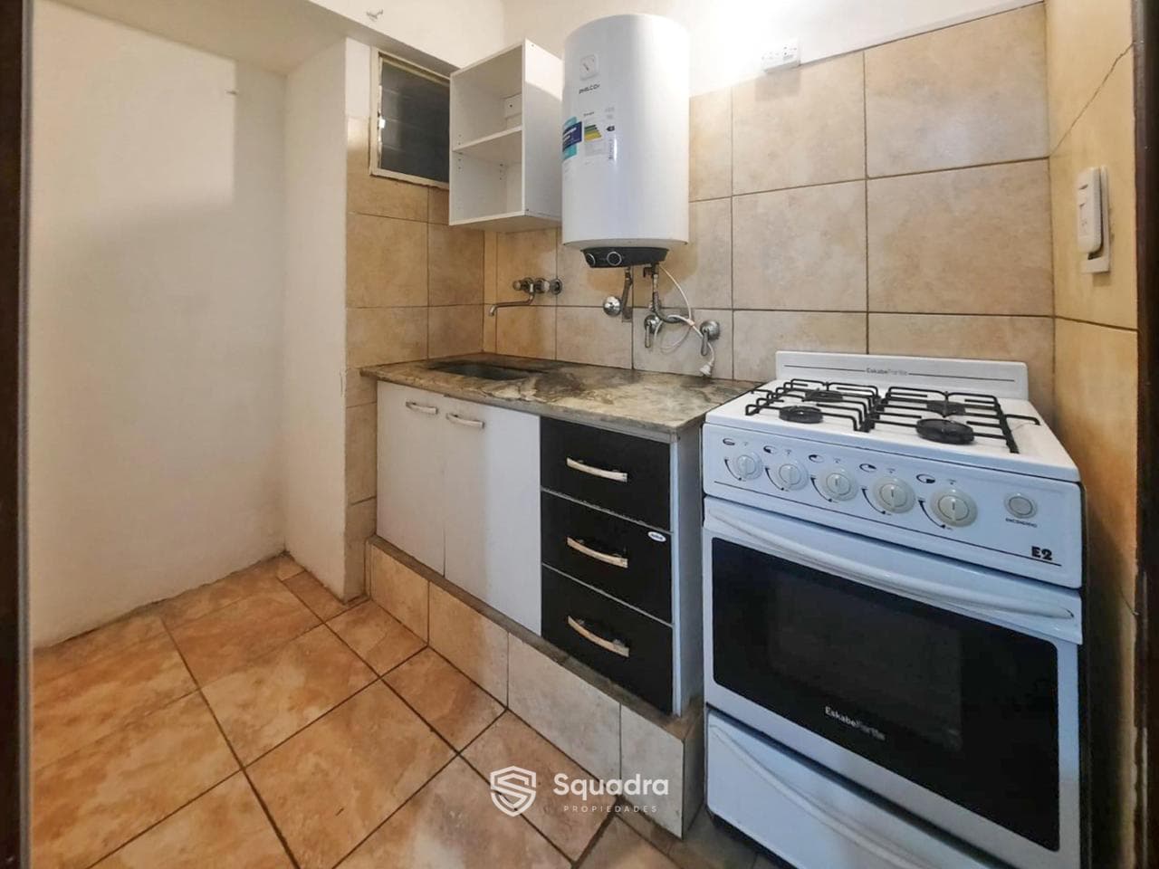 FOR RENT - 1-bedroom apartment with a patio - Barrio Martin, Rosario.
