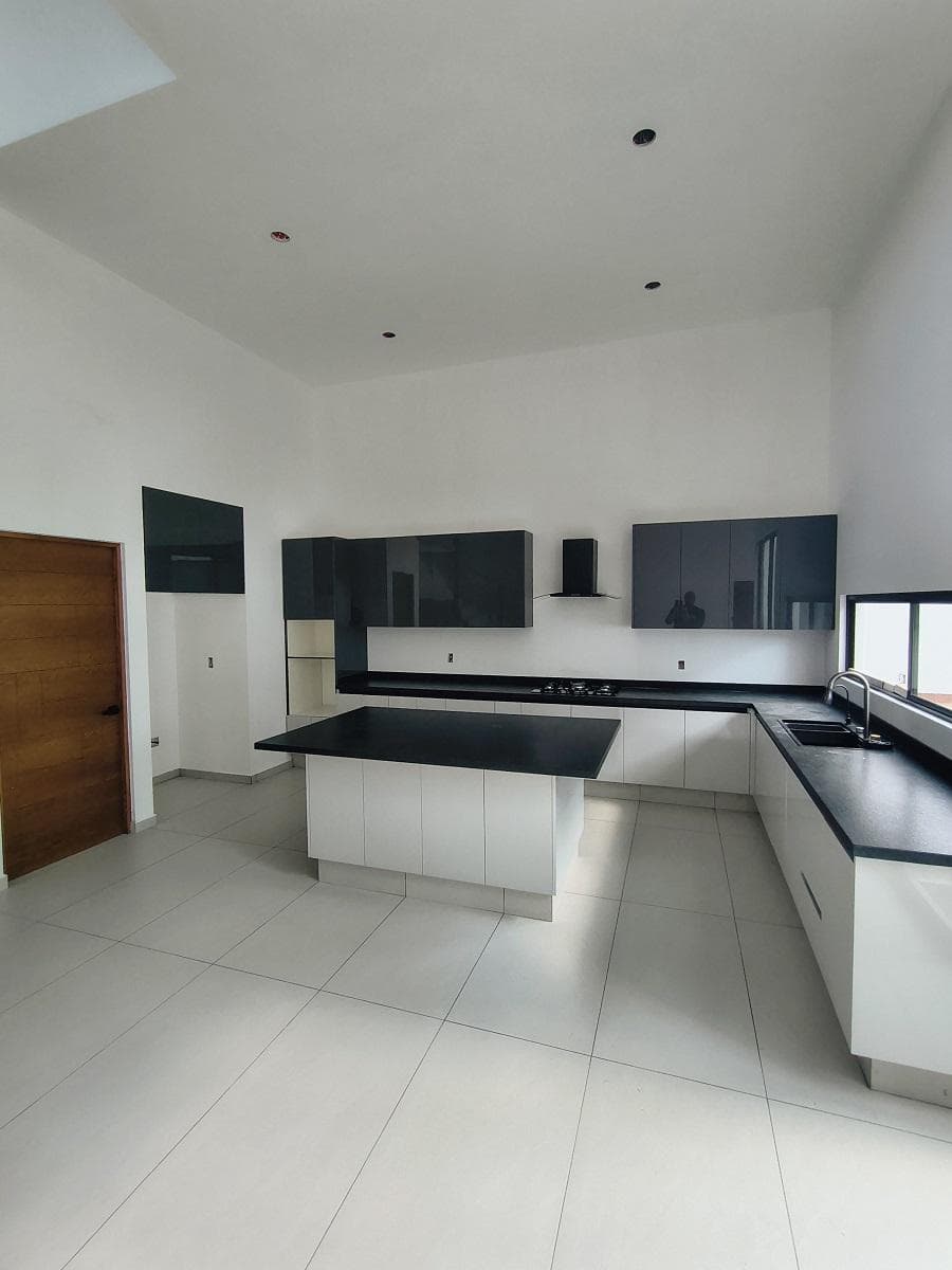 New Home for Sale in Grand Juriquilla, 3 Bedrooms, Rooftop, and Double-Height Ceilings