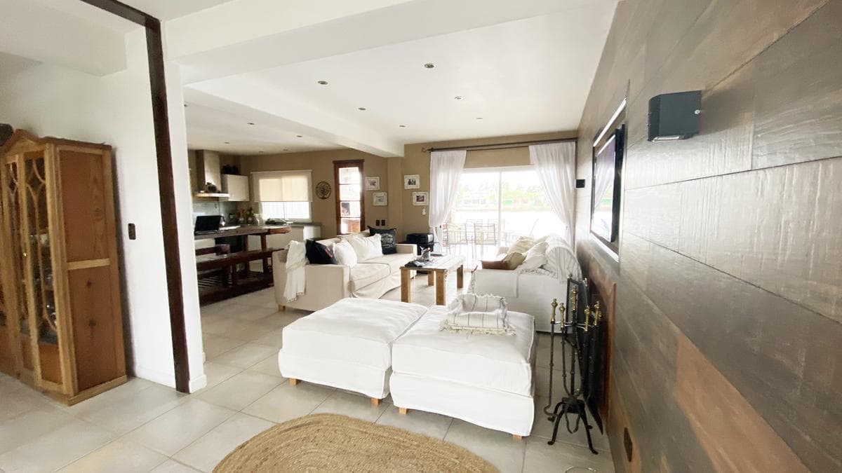 House for Sale: 7 Bedrooms and 1,500 m² in La Laguna, San Benito Villanueva Neighborhood, Tigre