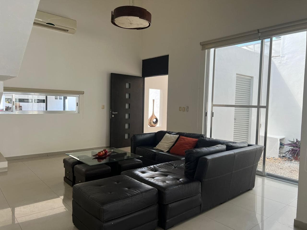 Unfurnished House on a PRIVATE Street North of Mérida, ALTABRISA