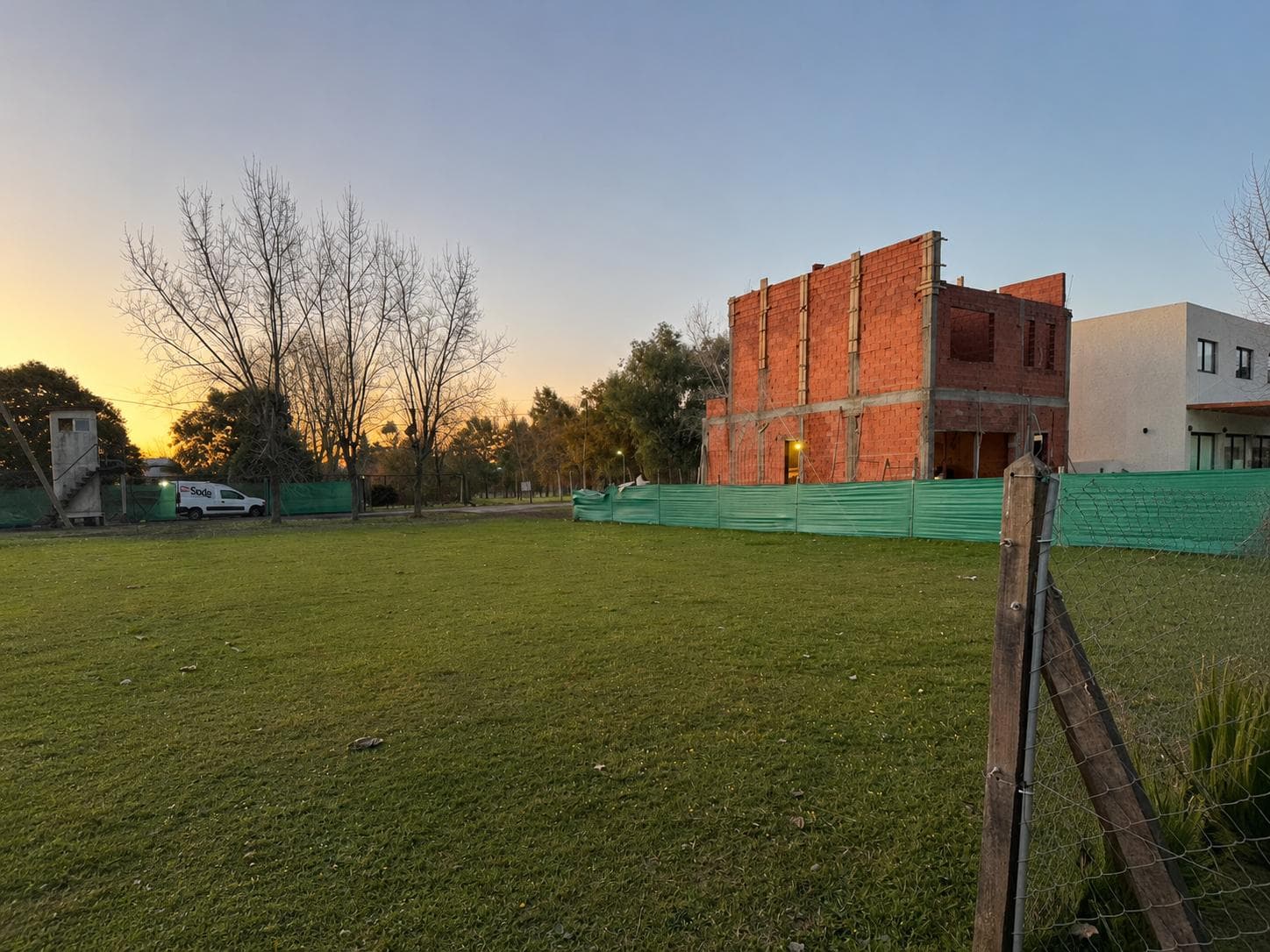 430-square-meter Lot for Sale Across from the Golf Course in the Las Brizas Neighborhood, Zelaya, Pilar