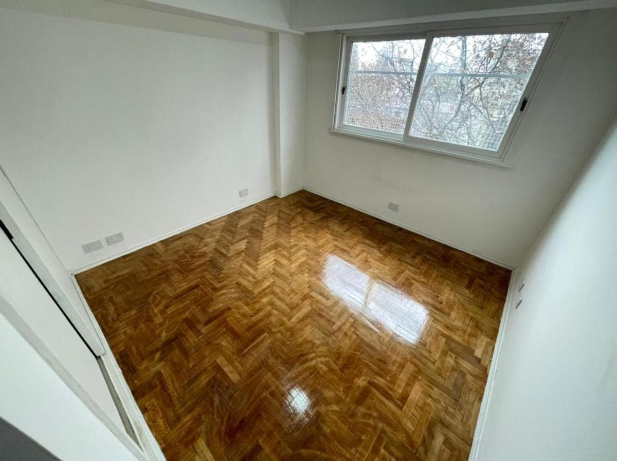 APARTMENT FOR RENT: 4-ROOM APARTMENT IN CABALLITO