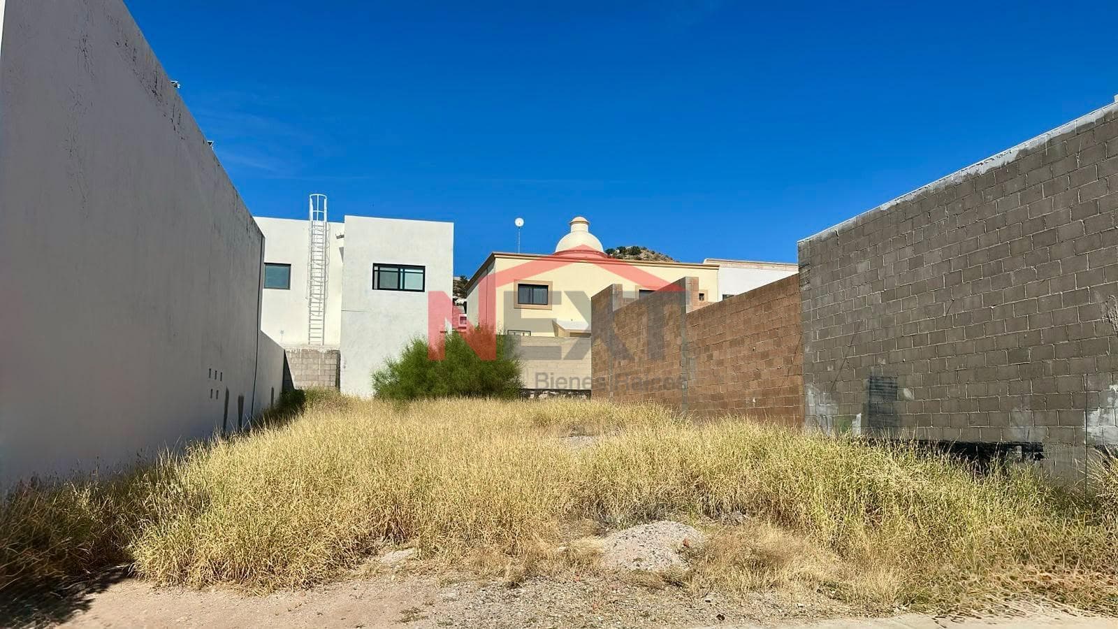 LAND FOR SALE IN THE SANTA LUCIA RESIDENTIAL AREA