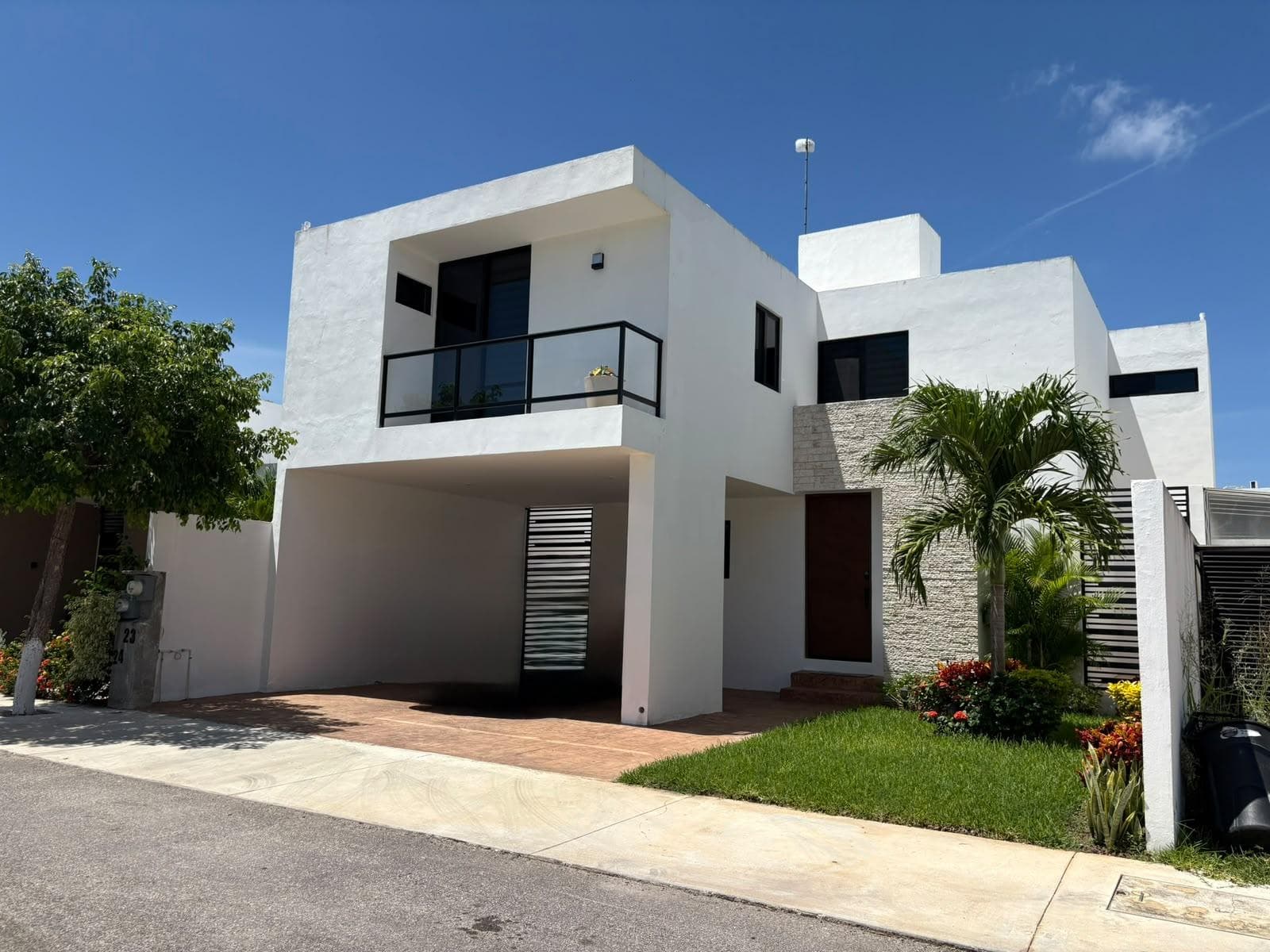House in the Conkal Residential Community, Yucatán