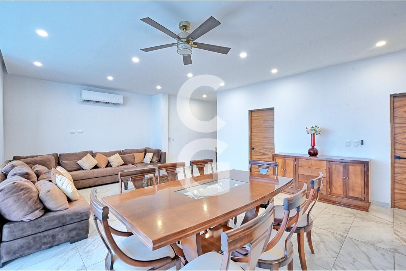 Apartment for Rent in Cancún in the Arbolada Swell Residential Complex with a Terrace and 3 Bedrooms
