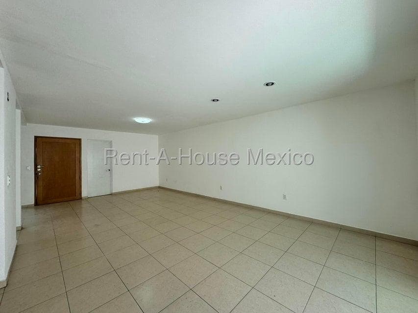 House for Rent on the Street Level in El Mirador – Querétaro