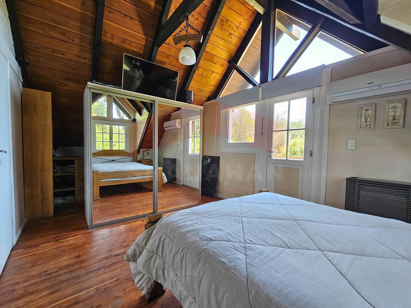 2 Houses for Sale at Km 6 Between Highways - Bariloche