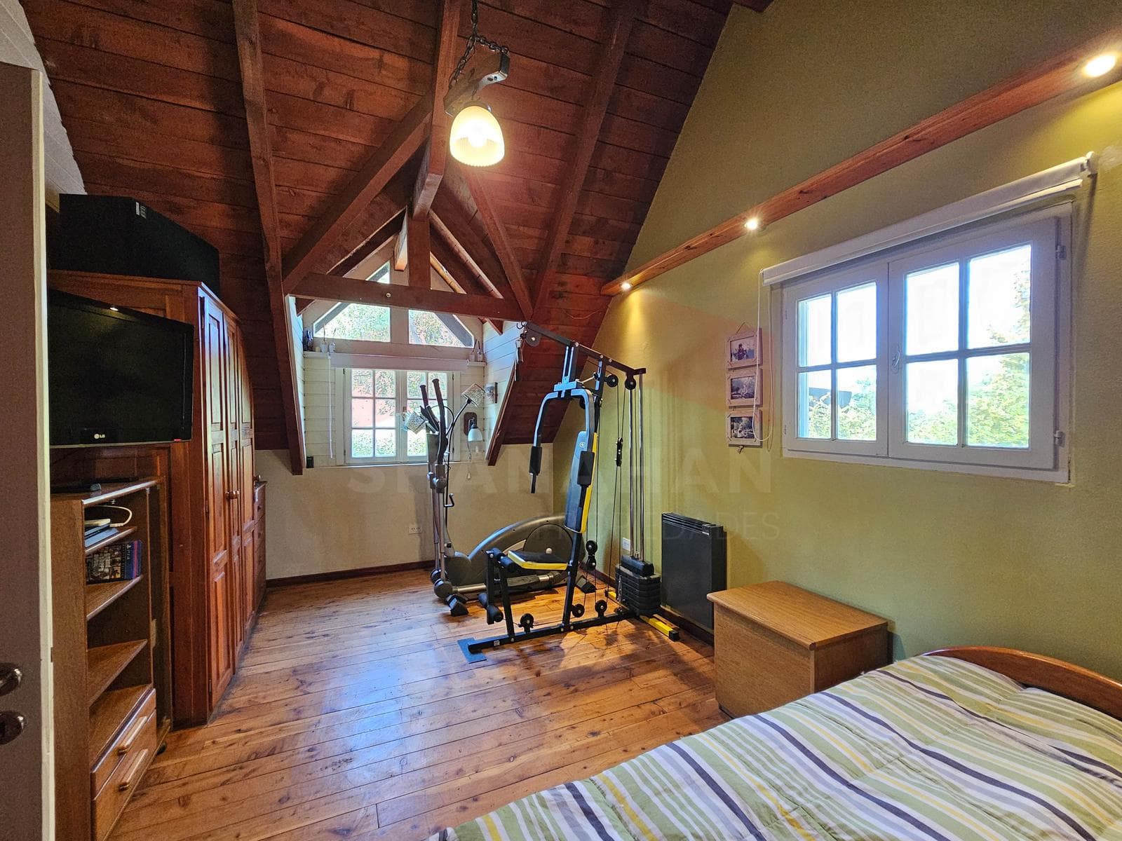 2 Houses for Sale at Km 6 Between Highways - Bariloche