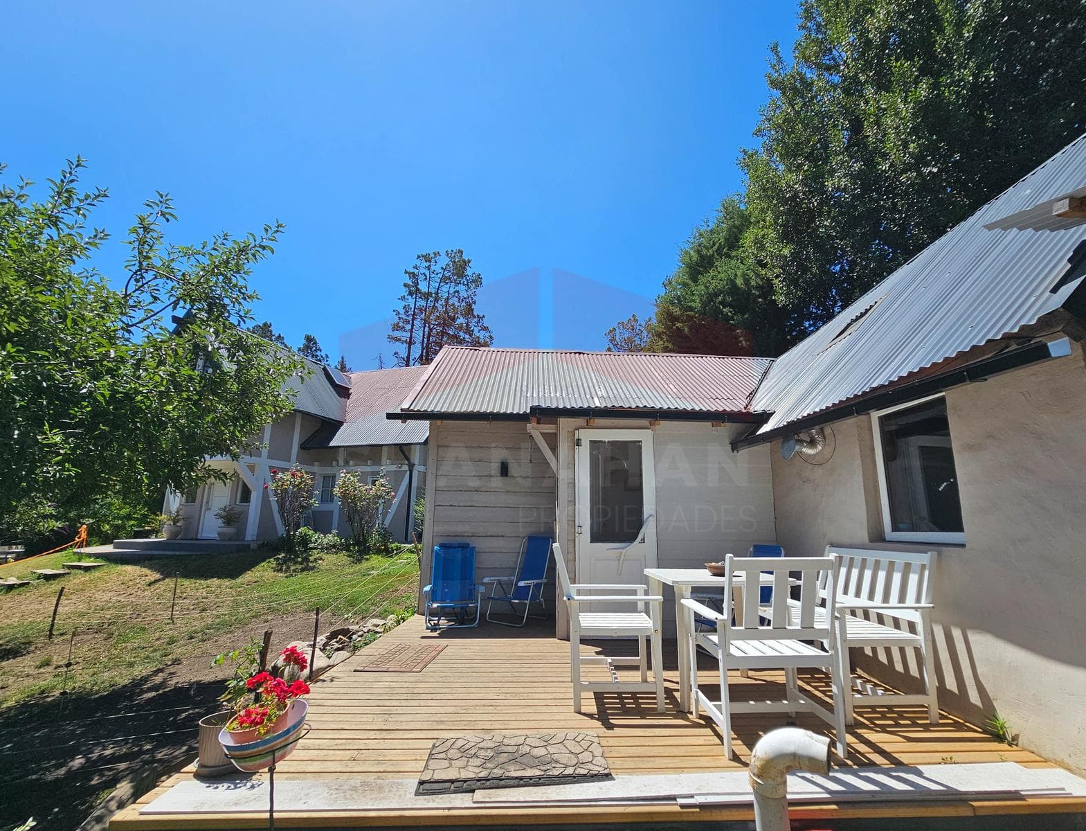 2 Houses for Sale at Km 6 Between Highways - Bariloche