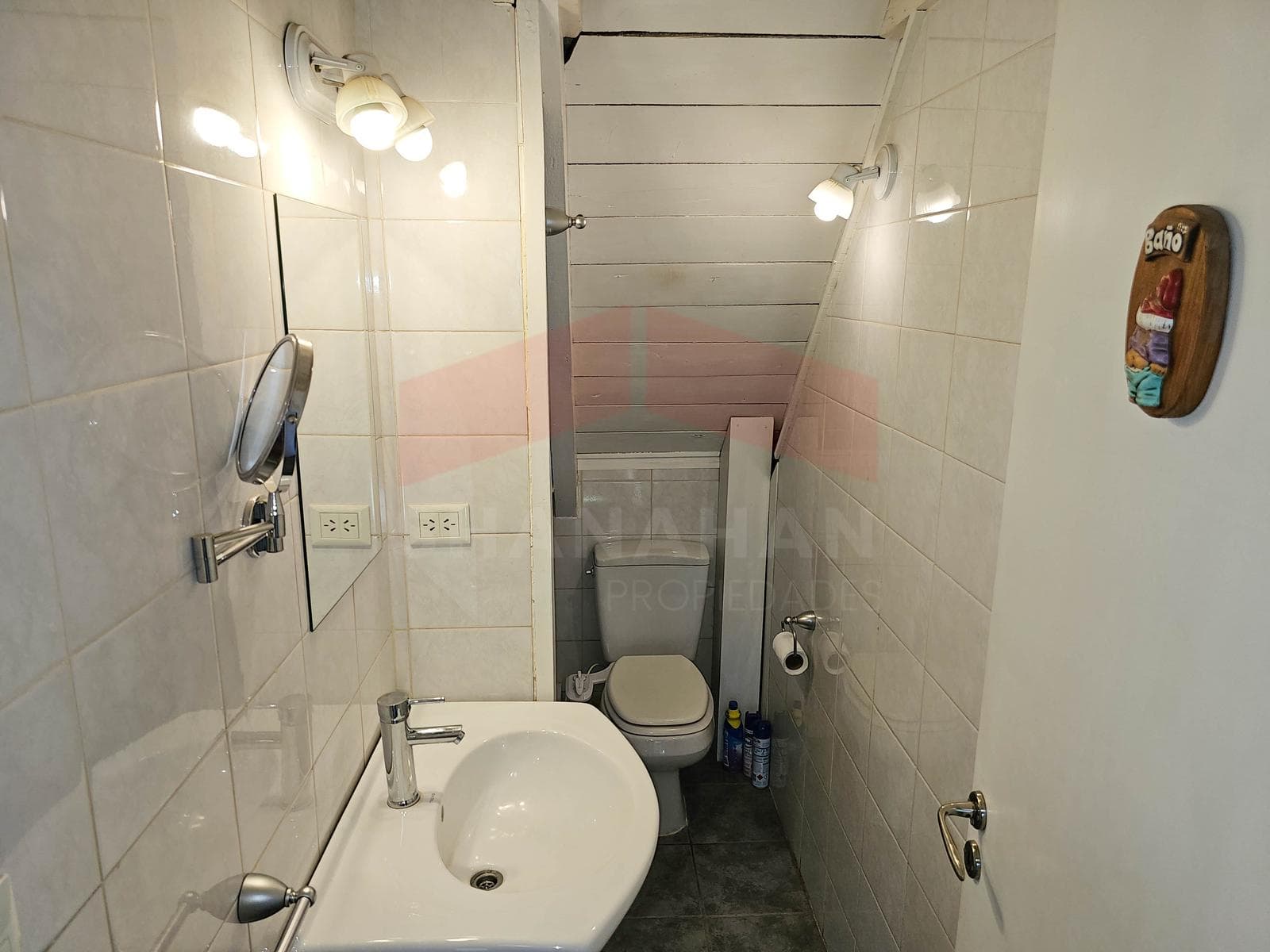 2 Houses for Sale at Km 6 Between Highways - Bariloche