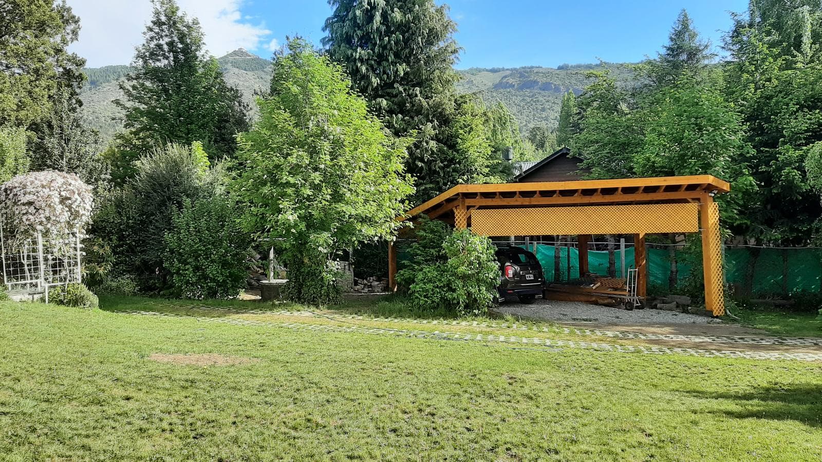 2 Houses for Sale at Km 6 Between Highways - Bariloche