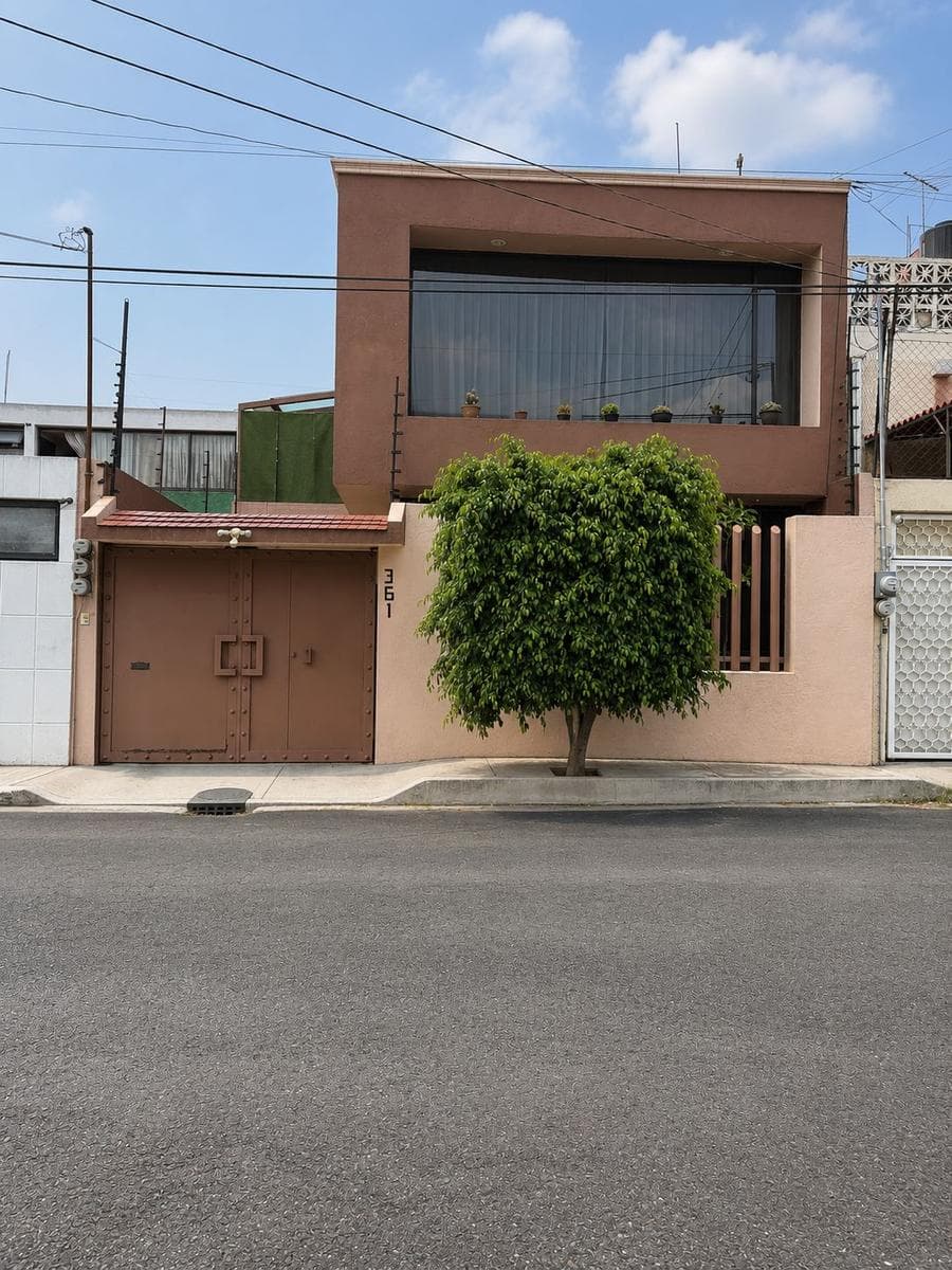 House in Reforma Iztaccihuatl Norte
