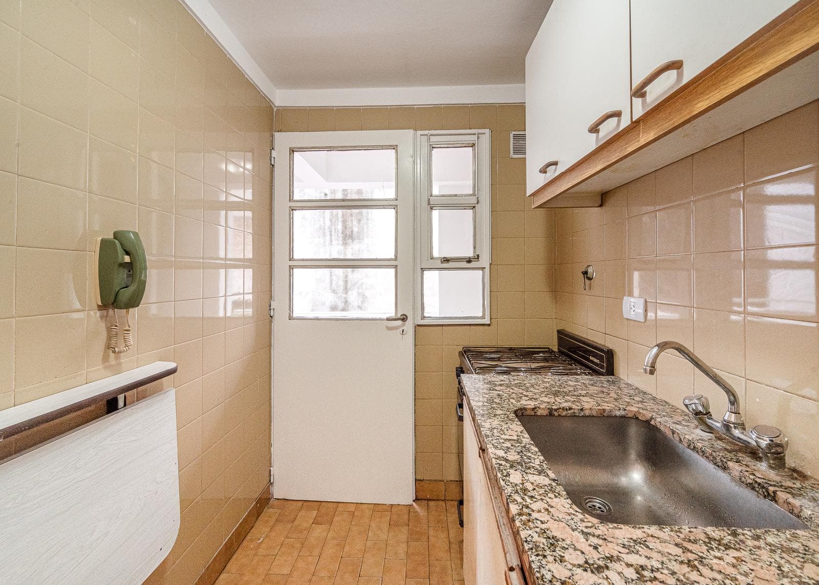 APARTMENT FOR SALE IN PALERMO: ONE-BEDROOM, WITH PARKING SPACE