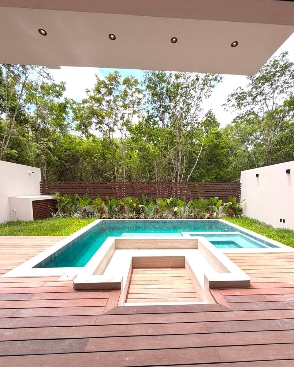 VIA CUMBRES House
