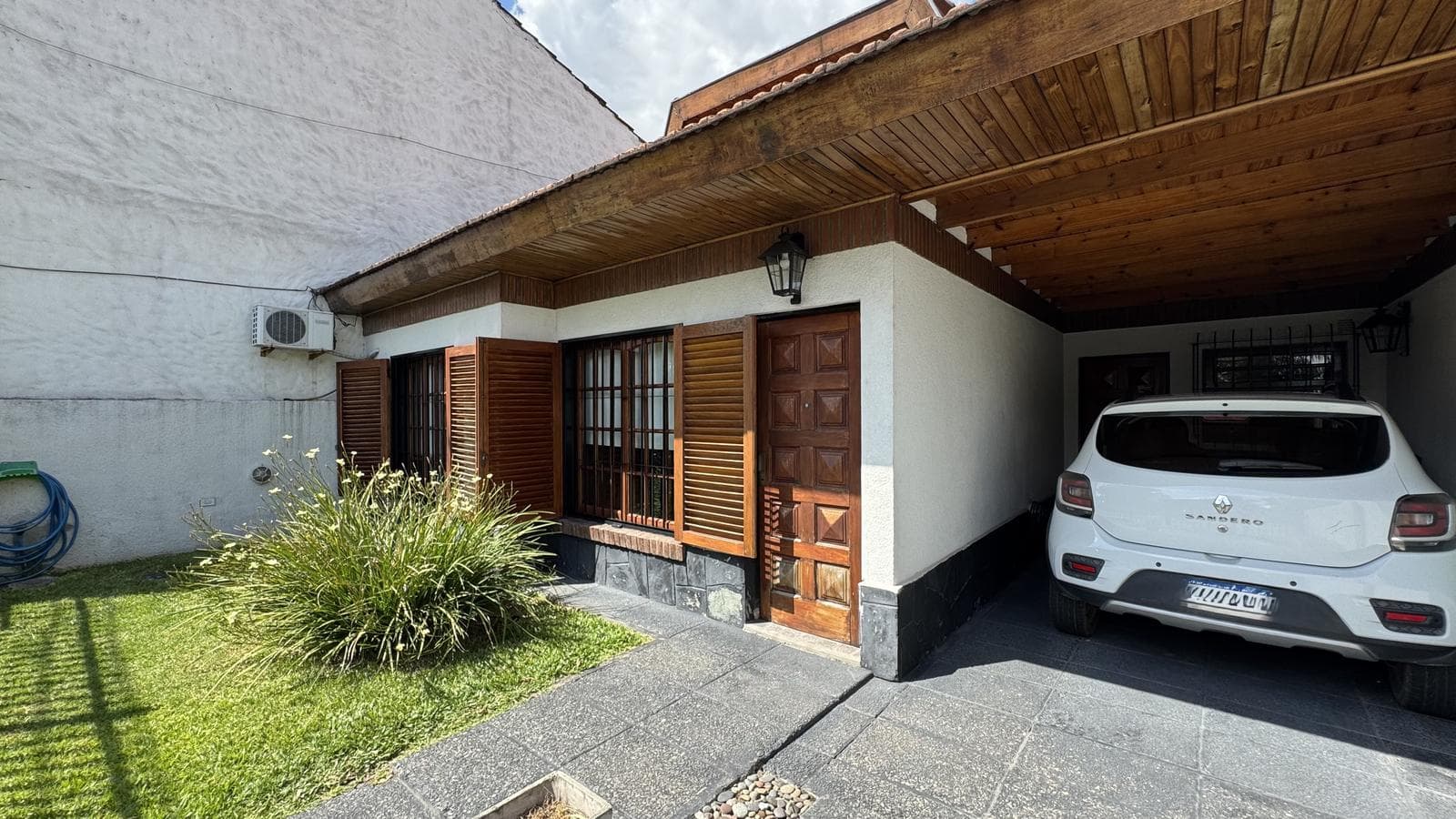 House in North Ituzaingó