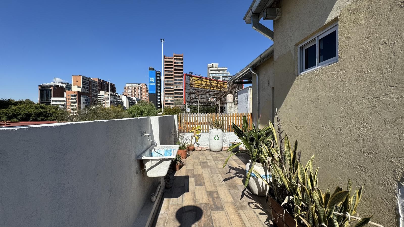 4-room penthouse with a terrace for sale in Vicente López